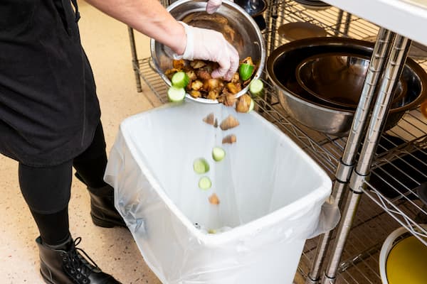 Common cash flow challenges every restaurant business faces